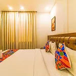 Fabhotel Bollywood Paradise Mahipalpur - Fully Vaccinated Staff