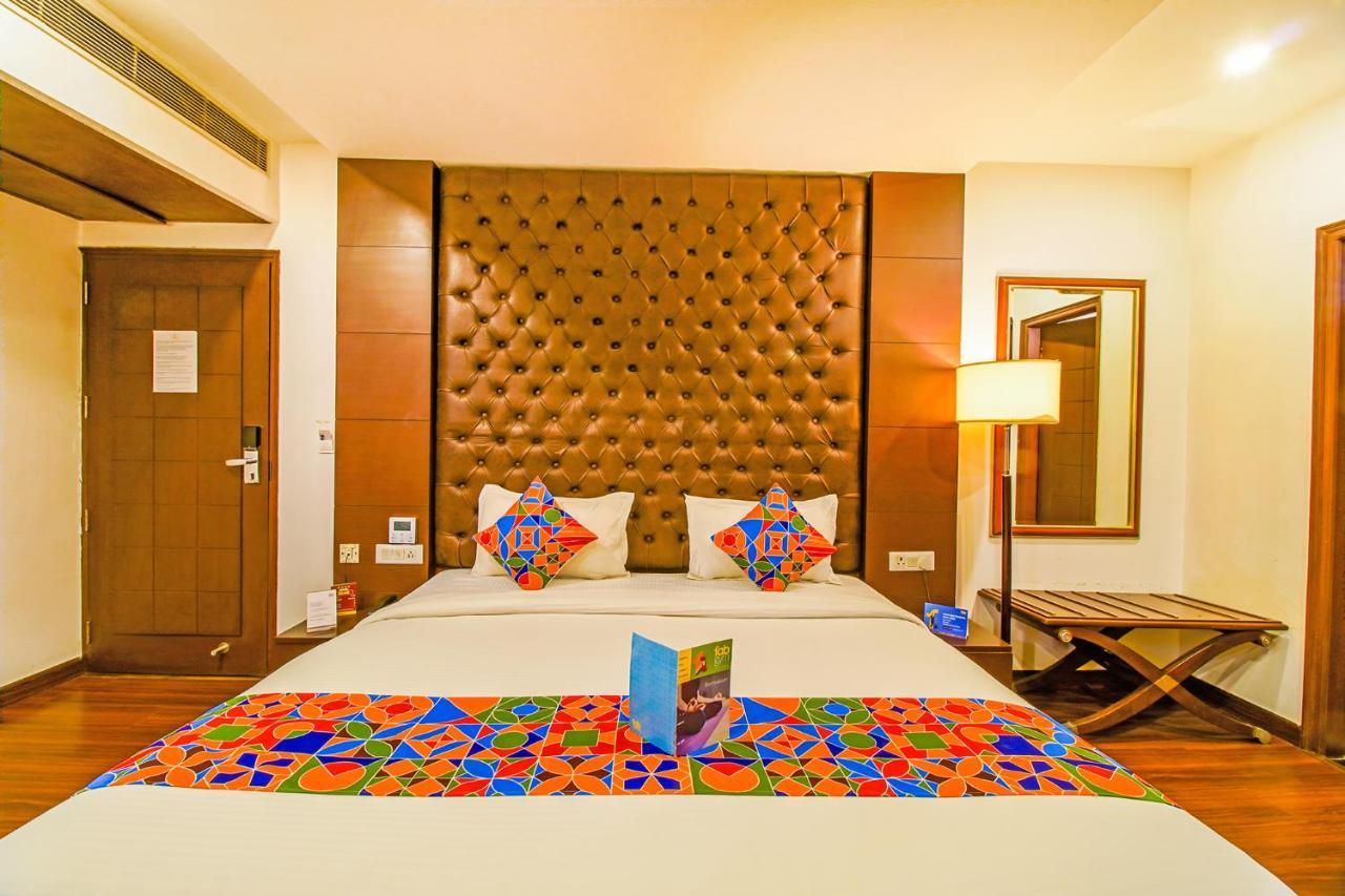 Fabhotel Bollywood Paradise Mahipalpur - Fully Vaccinated Staff Hotel 4*